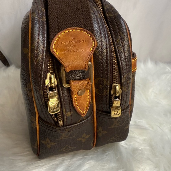 Louis Vuitton Reporter Monogram Crossbody Bag - Picture 7 of 11
